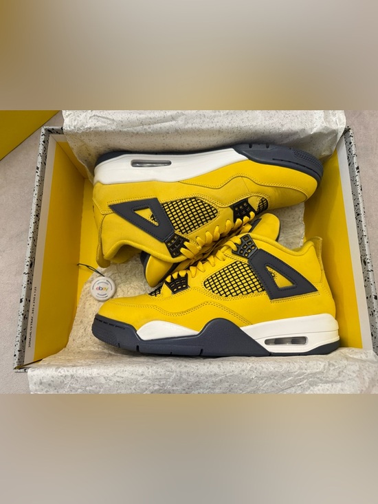 Jordan Other - Nike Air Jordan 4 Retro Lightning 2021 Size 10 Men Yellow CT8527-700 OG Box VGUC